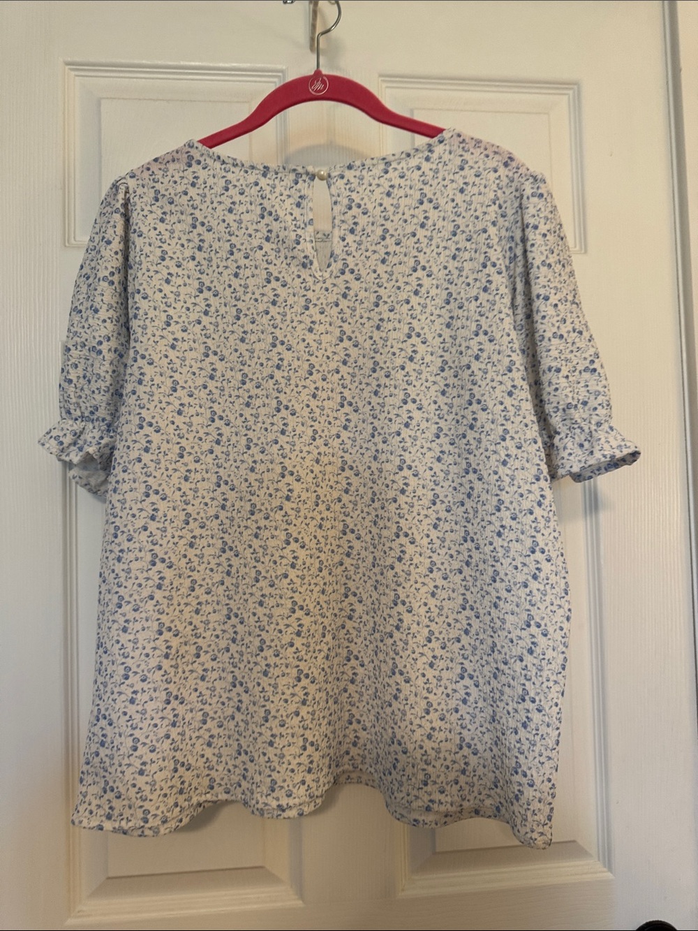 SHEIN White and Blue Floral Puff Sleeve Blouse - Picture 7 of 8